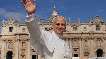 Pope Leo calls for peace in Gaza, Myanmar and Ukraine at the end of his inaugural mass